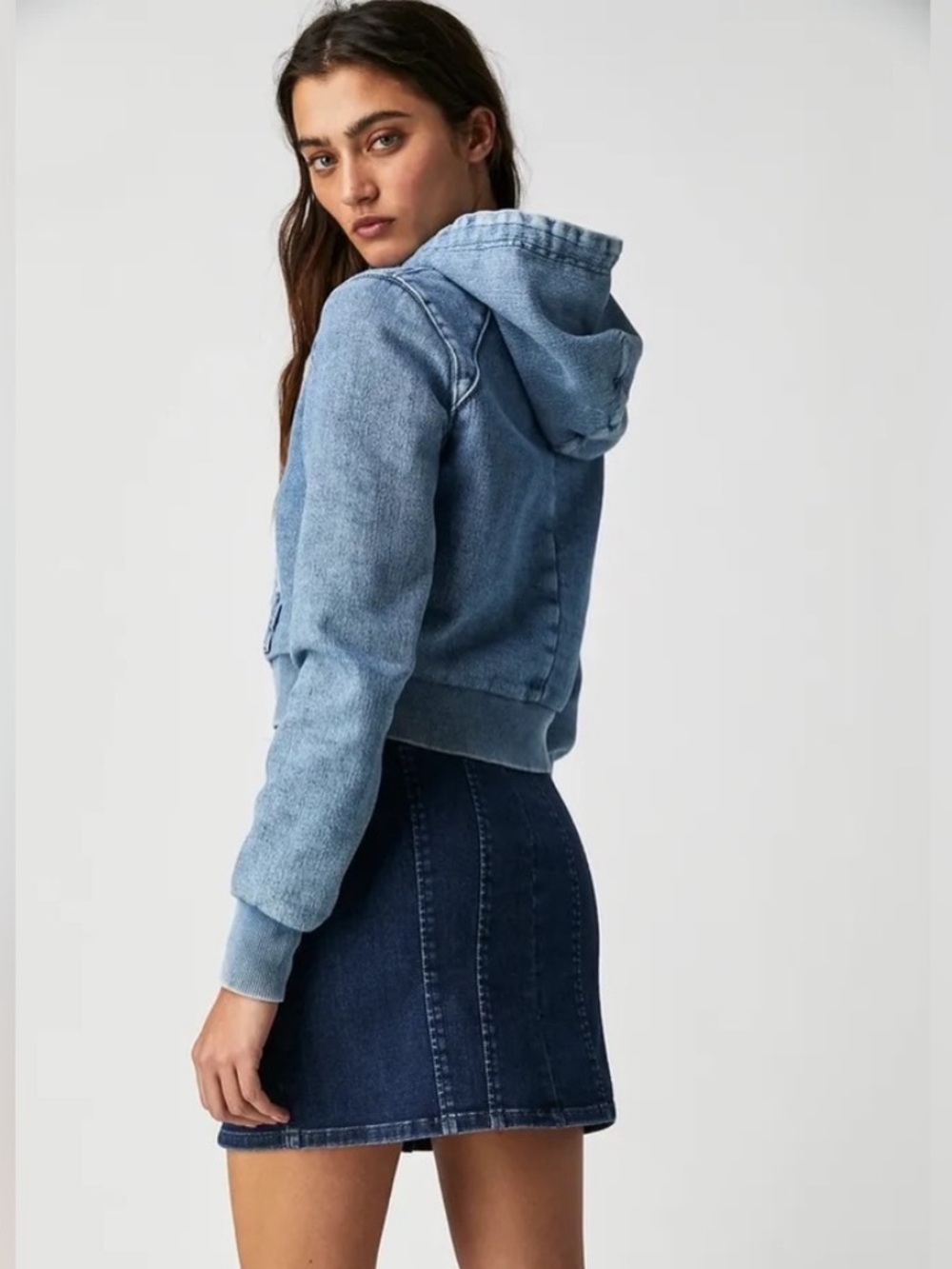 We The Free Layla Denim Mini SkirtSize 8 • NWT